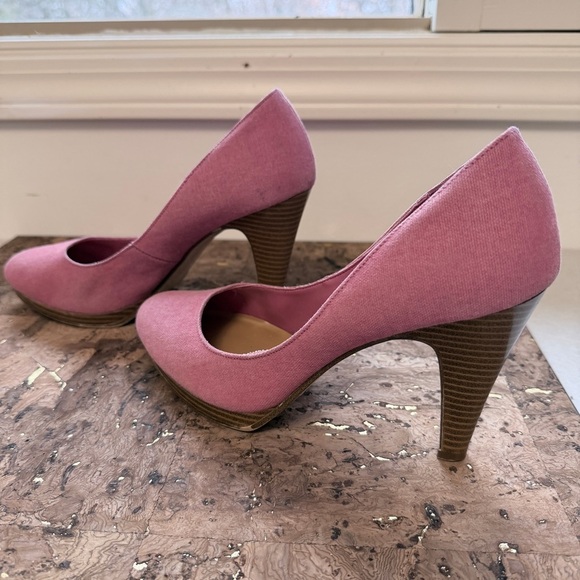FIONI Clothing Shoes - FREE Pink Stacked Heels with Any Bundle, Add to Cart & Send Offer Less $5 💞